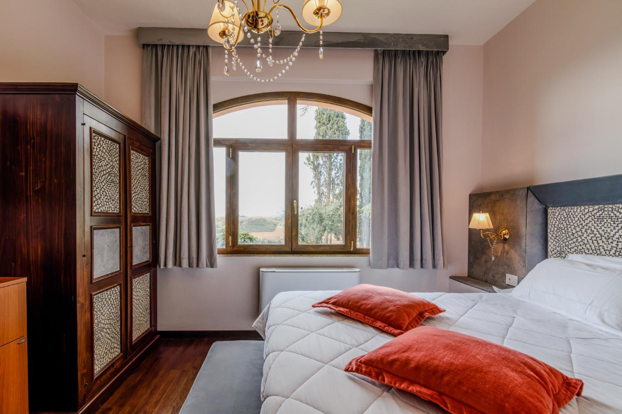 Villa Lecchi Hotel Wellness Colle Val D'Elsa Exterior photo